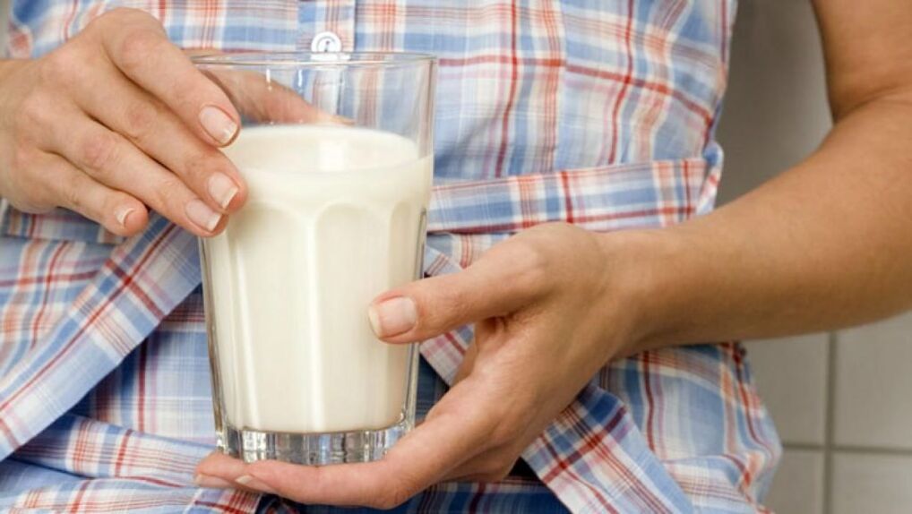 чаша кисело мляко за отслабване